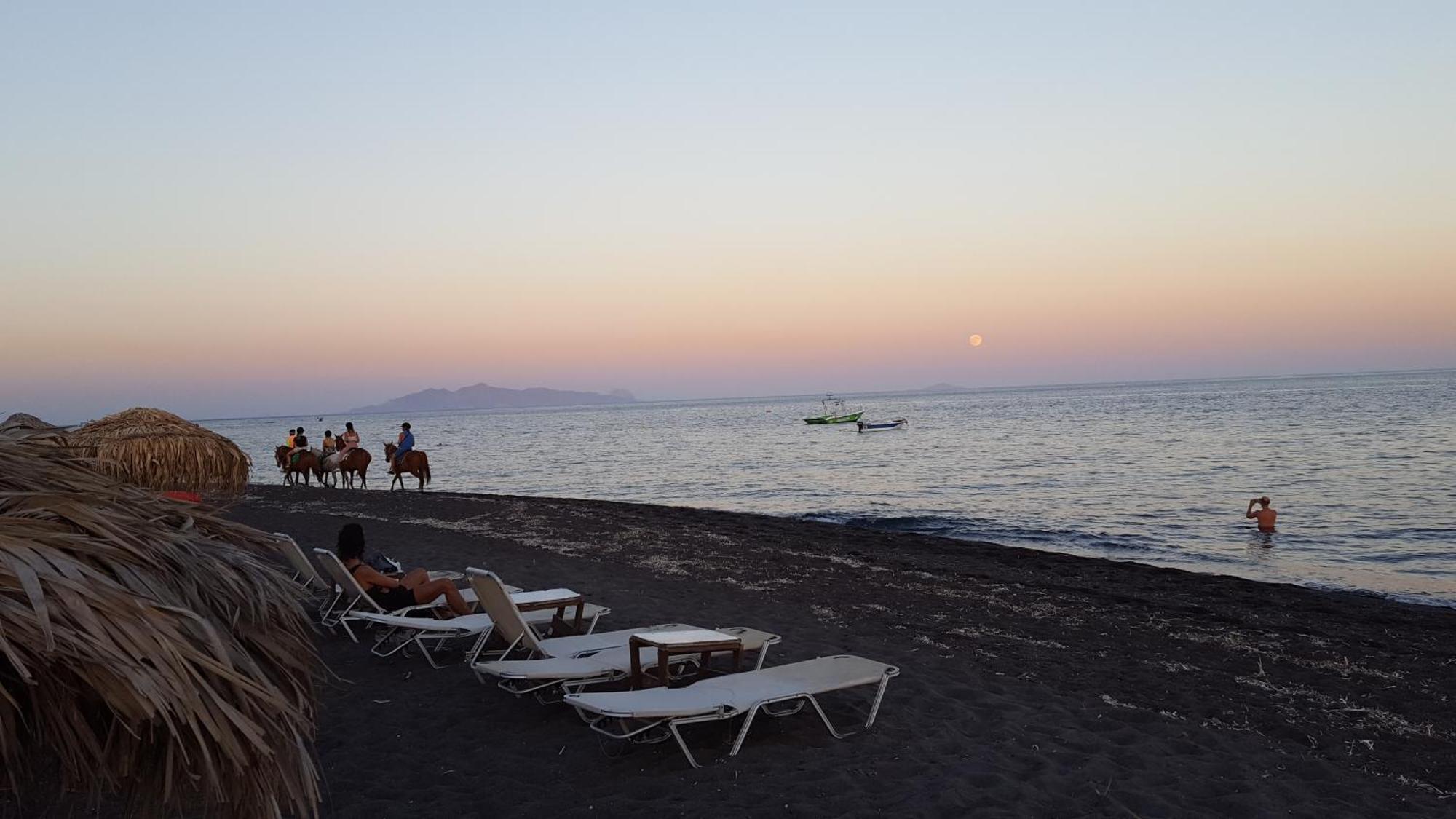 Pleasure Seaside Rooms Перисса Экстерьер фото